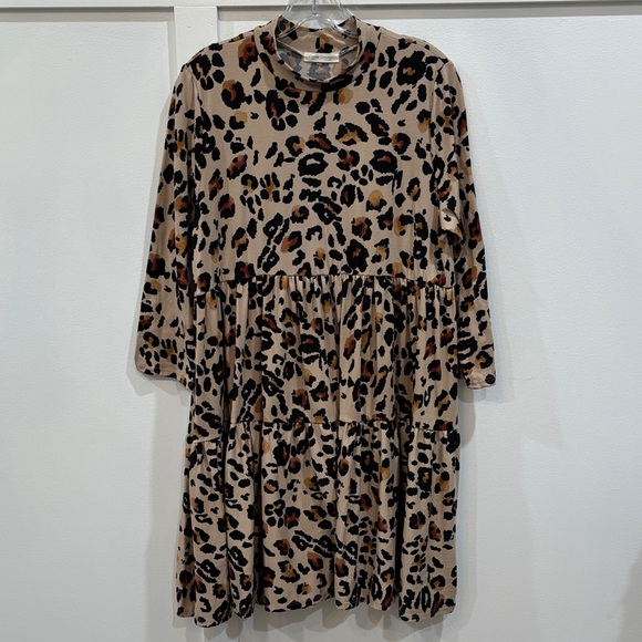 Carole Christian Dresses & Skirts - Leopard Print Midi Dress